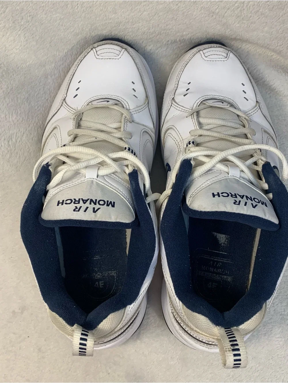 Nike Air Monarch IV White & Navy Sneakers 416355-102 Men’s Size 11 WIDE